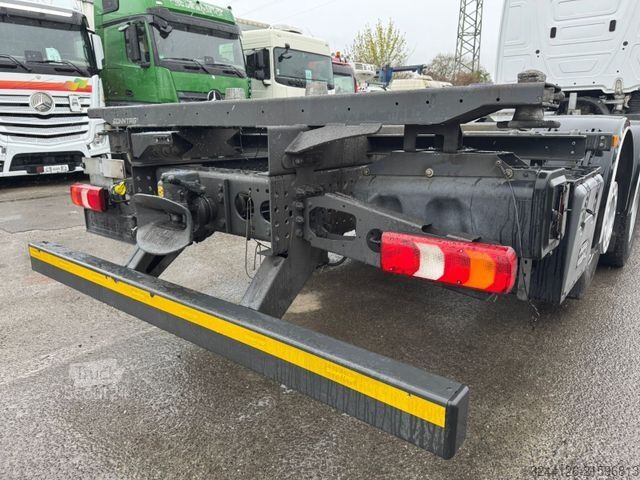 Swap body truck MERCEDES-BENZ EX-Bundeswehr/Fahrschul-LKW/5Sitze/2540-Actros