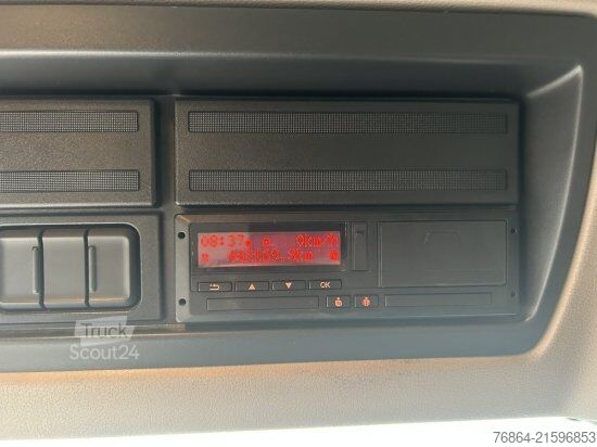 Box truck DAF LF 260 KOFFER+LBW