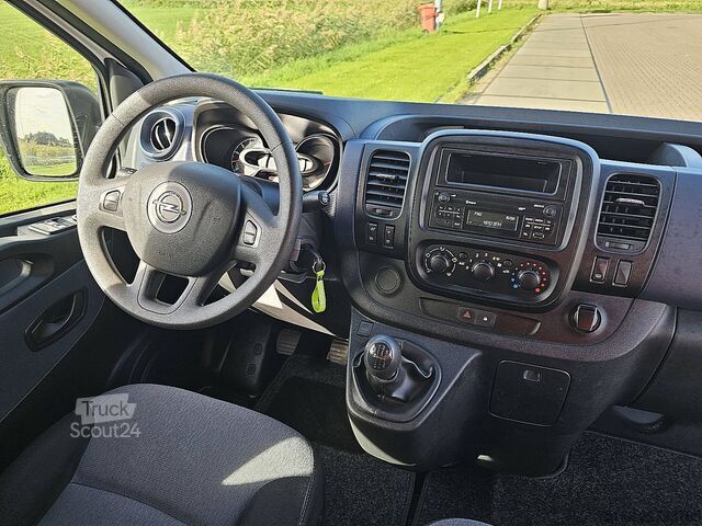 Személyszállítás OPEL VIVARO 1.6 L1H1 Kombi 9P Airco