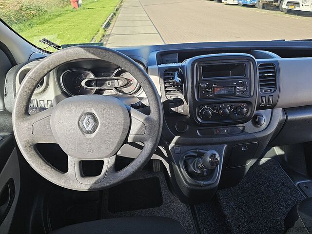 Personenbeförderung RENAULT TRAFIC 1.6 DCI L1H1 Kombi 8-Pers AC