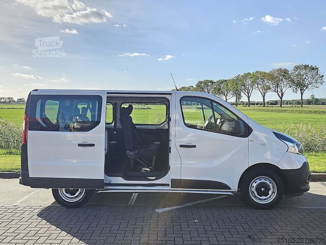 Personenbeförderung RENAULT TRAFIC 1.6 DCI L1H1 Kombi 8-Pers AC
