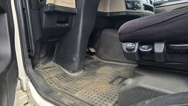 LKW mit Tankaufbau MAN TGS 26.500 6x2