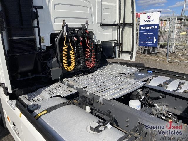 Vakio vetoauto Volvo FH 500 - Globetrotter XL - I-SAVE - 2x TANKs