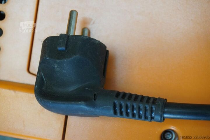 Trukkiparisto BENNING E230G24/30B-HFX