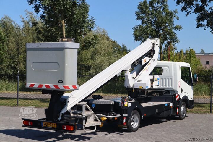 Hefplatform Palfinger P200 TXE | NISSAN NT400 | 20 METER | ISOLATED |...