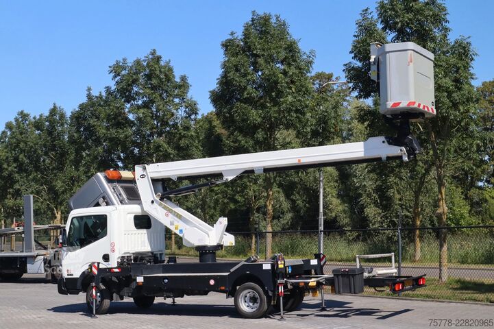 Hefplatform Palfinger P200 TXE | NISSAN NT400 | 20 METER | ISOLATED |...