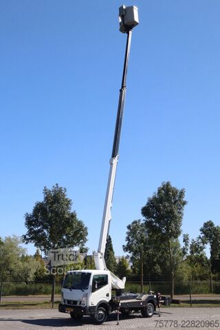 Hefplatform Palfinger P200 TXE | NISSAN NT400 | 20 METER | ISOLATED |...