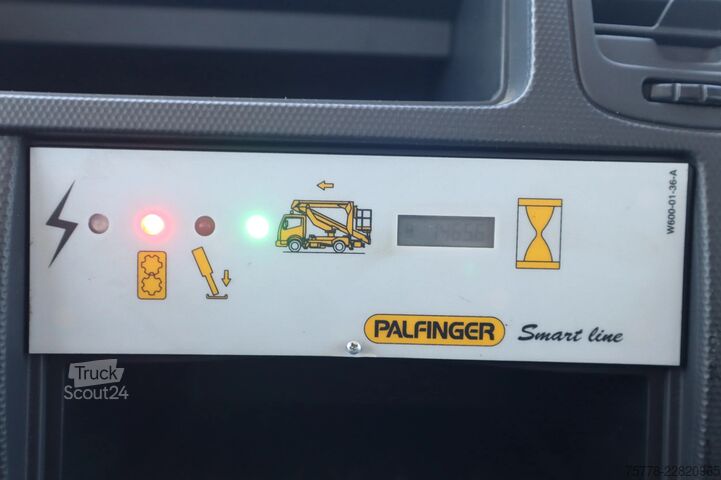 Hefplatform Palfinger P200 TXE | NISSAN NT400 | 20 METER | ISOLATED |...