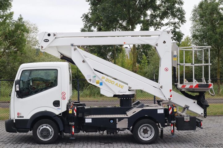 Plataforma elevadora Palfinger P200 AXE | NISSAN NT400 | 20 METER | LOW KM F24P