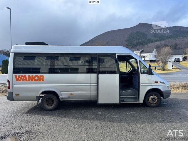 Minibus Mercedes-Benz Sprinter 416 CDI Minibus – 17 Seats – 2 Sets of Ti