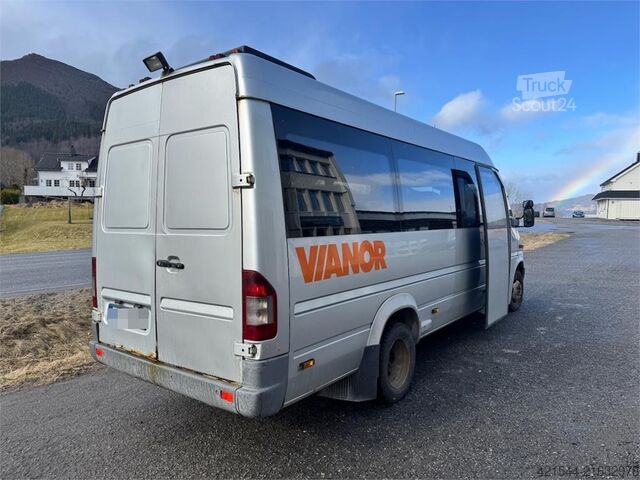 Minibus Mercedes-Benz Sprinter 416 CDI Minibus – 17 Seats – 2 Sets of Ti