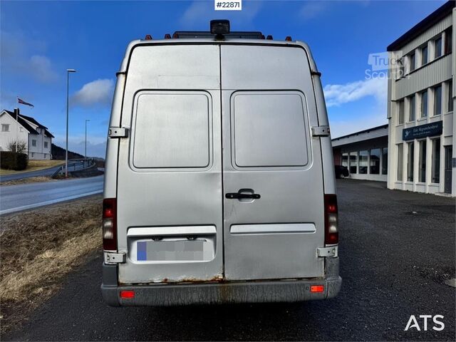 Minibus Mercedes-Benz Sprinter 416 CDI Minibus – 17 Seats – 2 Sets of Ti