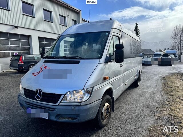 Minibus Mercedes-Benz Sprinter 416 CDI Minibus – 17 Seats – 2 Sets of Ti