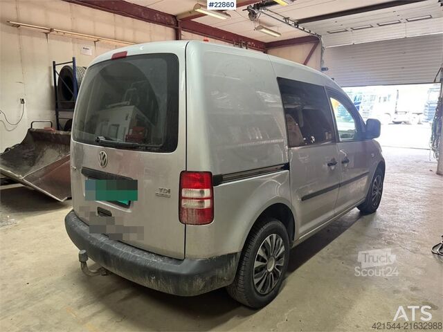 Kombi s vysokou střechou Volkswagen Caddy TDI Van – 2 sets of tires