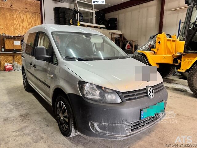 Kombi s vysokou střechou Volkswagen Caddy TDI Van – 2 sets of tires