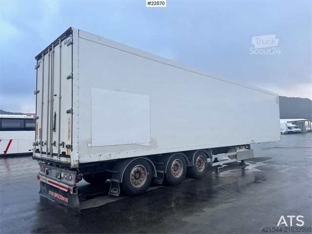 Chladírenská/mrazírenská přeprava Ekeri L3 Box Semi-Trailer with Refrigeration/Freezer Uni