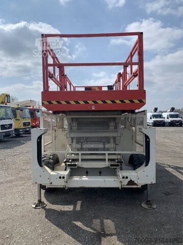 Dvižna ploščad škarjasta Genie GS4390 - 15,11m, diesel, 4x4