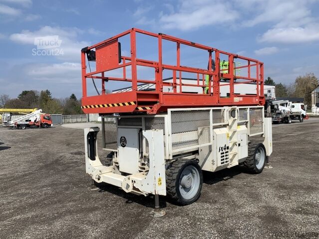 Dvižna ploščad škarjasta Genie GS4390 - 15,11m, diesel, 4x4