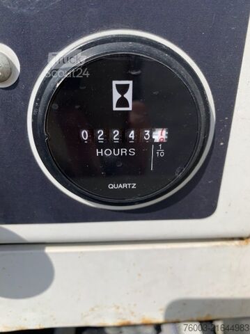 Dvižna ploščad škarjasta Genie GS4390 - 15,11m, diesel, 4x4