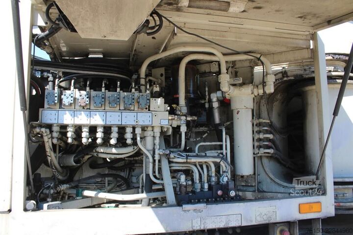 Autočerpadlo na betón MERCEDES-BENZ 5051 10x6 BB - Putzmeister 52 m - Nr.: 550