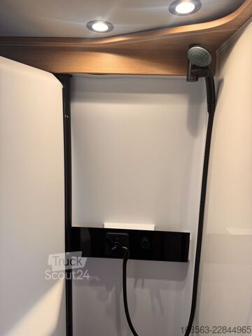 Τροχόσπιτο αυτοκινούμενο KNAUS BOXLIFE 600 MQ PLATINUM SELECTION LP 83.358 ¤ !
