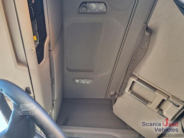 Nagy térfogatú nyergesvontató Scania R 450 A4x2EB Lowliner Smart 2 !!