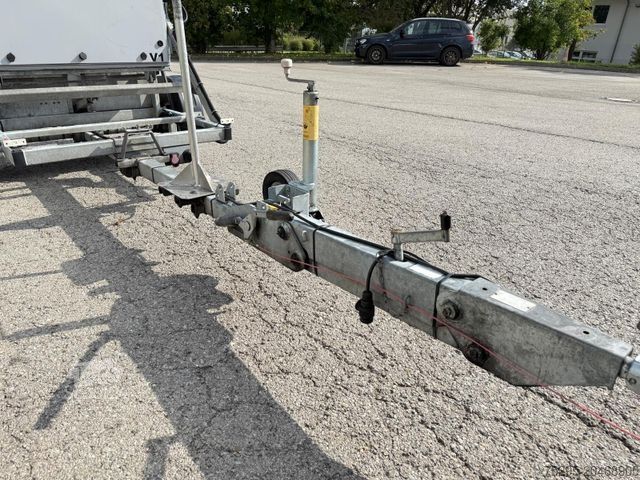 Piekabe  Trebbiner 1 Achs LED Vorwarntafel verzinkt