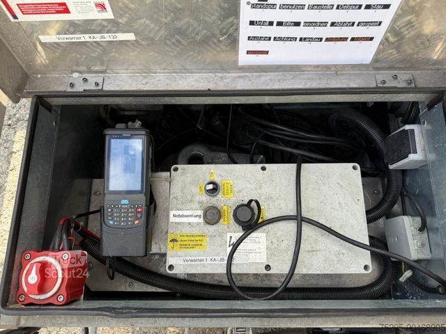 Piekabe Trebbiner 1 Achs LED Vorwarntafel verzinkt