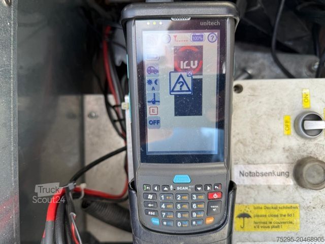 Piekabe Trebbiner 1 Achs LED Vorwarntafel verzinkt