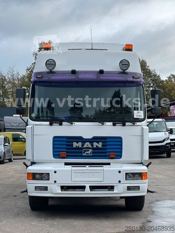 Abschleppwagen MAN F90 24.292 FVL/BL 6x2 Abschleppvorrichtung/Kran