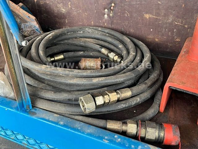 Abschleppwagen MAN F90 24.292 FVL/BL 6x2 Abschleppvorrichtung/Kran