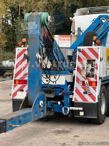 Abschleppwagen MAN F90 24.292 FVL/BL 6x2 Abschleppvorrichtung/Kran