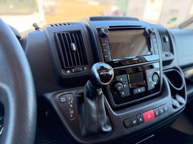 Polintegriran avtodom DETHLEFFS Trend T 7057 QB *Queensbett-Hubbett-Automatik*