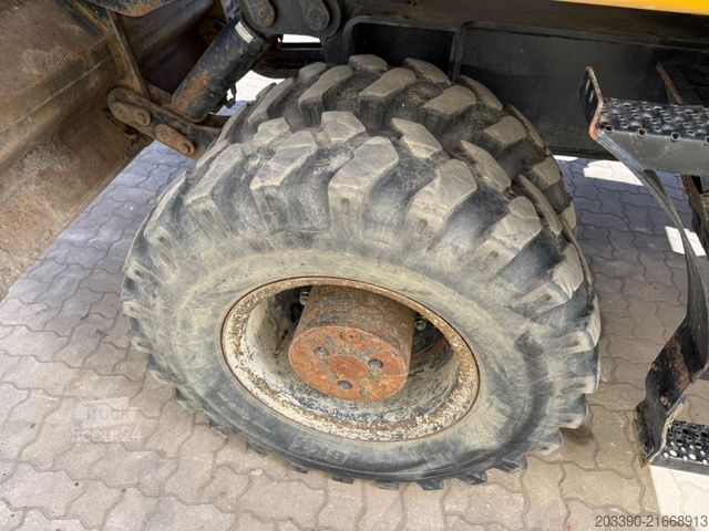 Mobile excavator CATERPILLAR M318F / 9.852 H / Deutsche Maschine