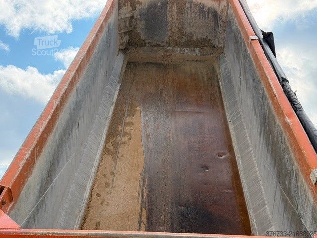 Tipper semitrailer LANGENDORF SKA 18/26 Thermo Liftachse 26,9 m³