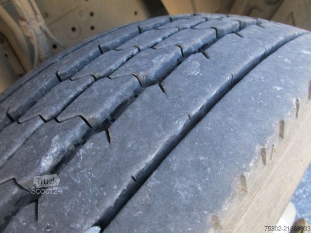 Transporter mit Koffer MERCEDES-BENZ Atego 815 *LBW+6,10m+3-Sitze*