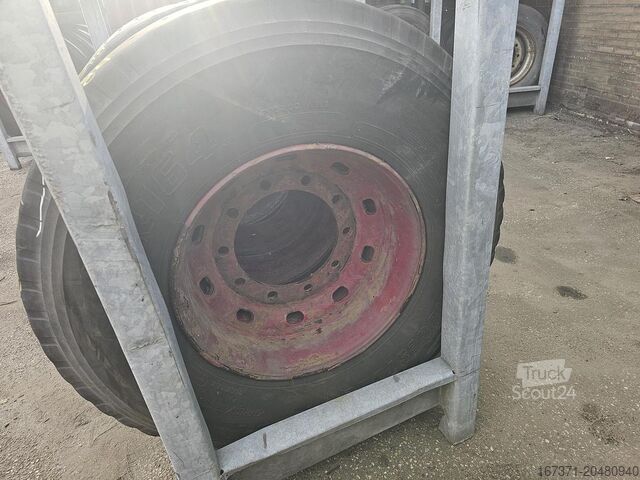 2010 BRIDGESTONE | R 164 \ PNEU DE REMORQUE | 425/65 R 22.5 | 4 UNITÉS | 12-12-8-5 MM DE PROFIL BRIDGESTONE | R 164 \ TRAILERBAND | 425/65 R 22.5| 4 STUKS | ...