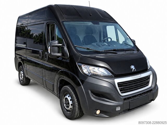Dubă cu acoperiș înalt Peugeot Boxer L2H2  2x VORHANDEN   AHK   NAVI   REGAL