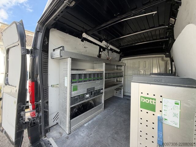 Fourgon surélevé Peugeot Boxer L2H2  2x VORHANDEN   AHK   NAVI   REGAL