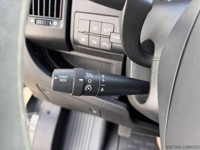 Fourgon surélevé Peugeot Boxer L2H2  2x VORHANDEN   AHK   NAVI   REGAL