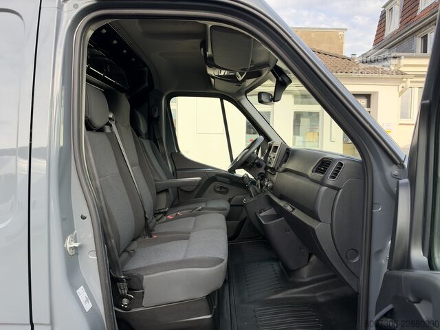 Bestelwagen met verhoogd dak Renault Master L2H2  2x VORHANDEN   KLIMA   REGAL   LED