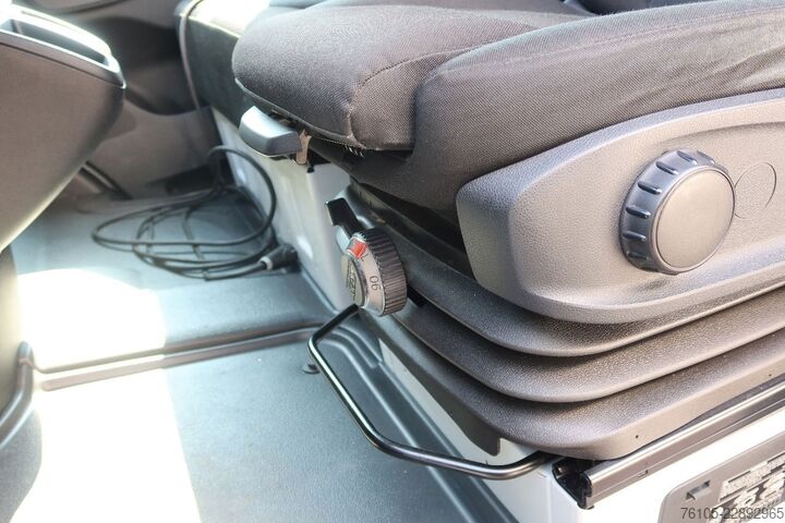 Furgoneta frigorífica Mercedes-Benz Sprinter 317 Koel/Vries/Verwarmen met nachtaans...