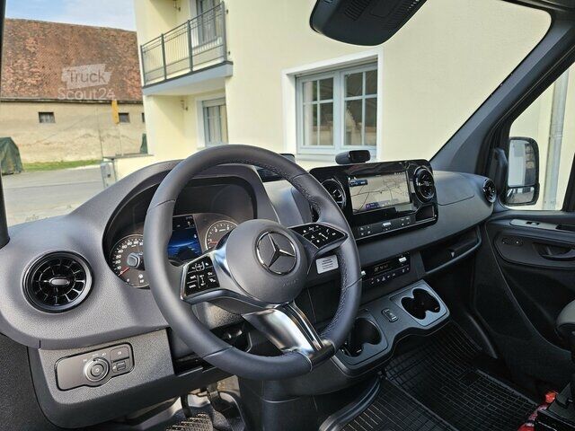 Varevogn Mercedes-Benz Sprinter 319 CDI 4x4 Allrad 9-G Automatik L4H2