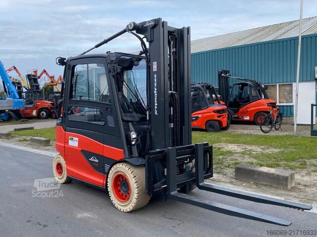 Gaffeltruck Linde E50HL-01