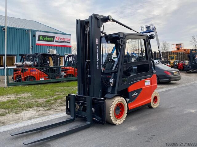 Gaffeltruck Linde E50HL-01
