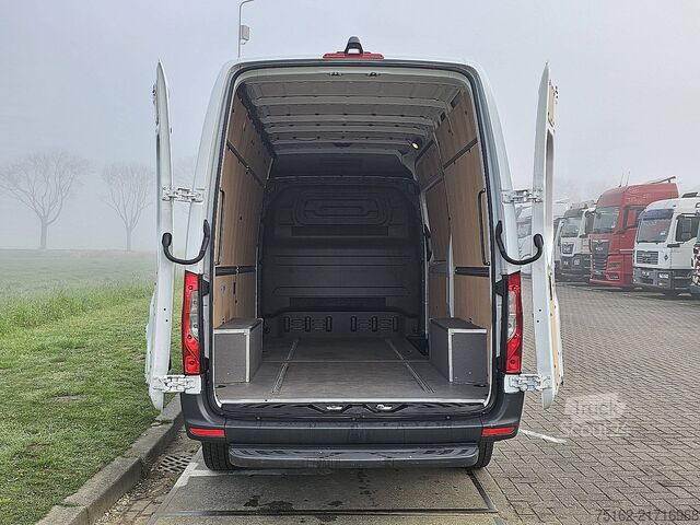 Bestelauto MERCEDES-BENZ SPRINTER 317 L2H2 Mbux RWD Euro6!