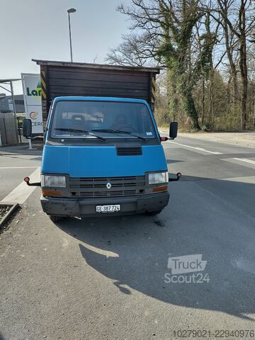 Ēdienu furgons, svars mazāks par 3,5 t Renault Trafic 4X4