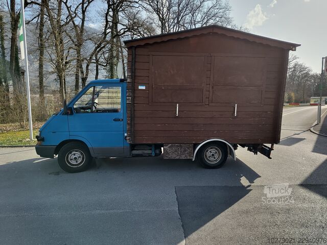 Ēdienu furgons, svars mazāks par 3,5 t Renault Trafic 4X4