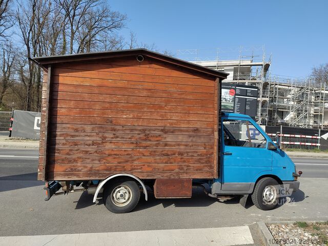 Ēdienu furgons, svars mazāks par 3,5 t Renault Trafic 4X4