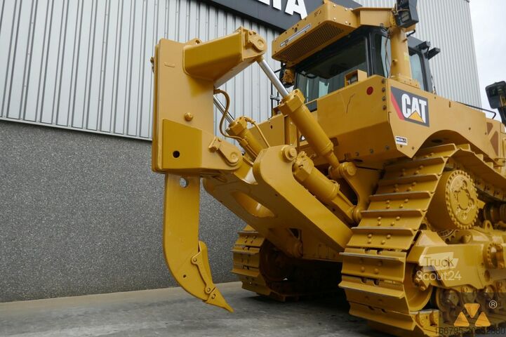 Bouteur Caterpillar D8T
